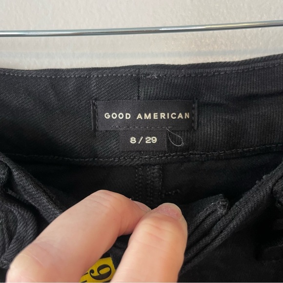 Good American Good Boy Black Raw Hem Jeans Size 8/29 - Picture 4 of 9